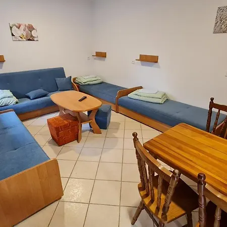 Tmt Goscinne Z Aneksami Kuchennymi Kąty Rybackie