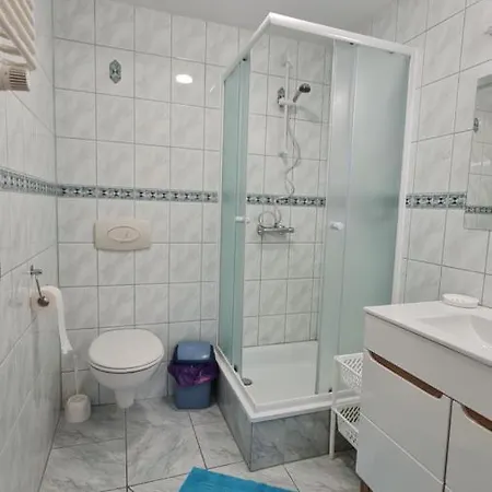 Tmt Goscinne Z Aneksami Kuchennymi Rum i privatbostad Kąty Rybackie