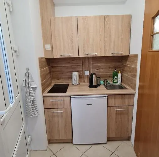 民宿 Tmt Goscinne Z Aneksami Kuchennymi Kąty Rybackie